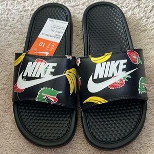 NWT Nike Size 10 Women’s Sandal